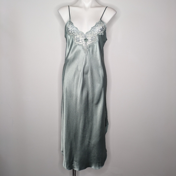 Vintage Romantic Moods Light Blue Satin Lace V Neck Lingerie Nightgown M - Picture 1 of 8